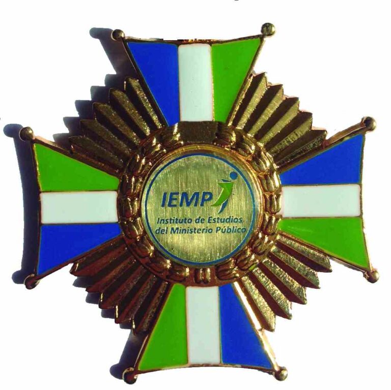 En reconocimiento a la ardua labor de servidores  y miembros de la red de formadores del IEMP