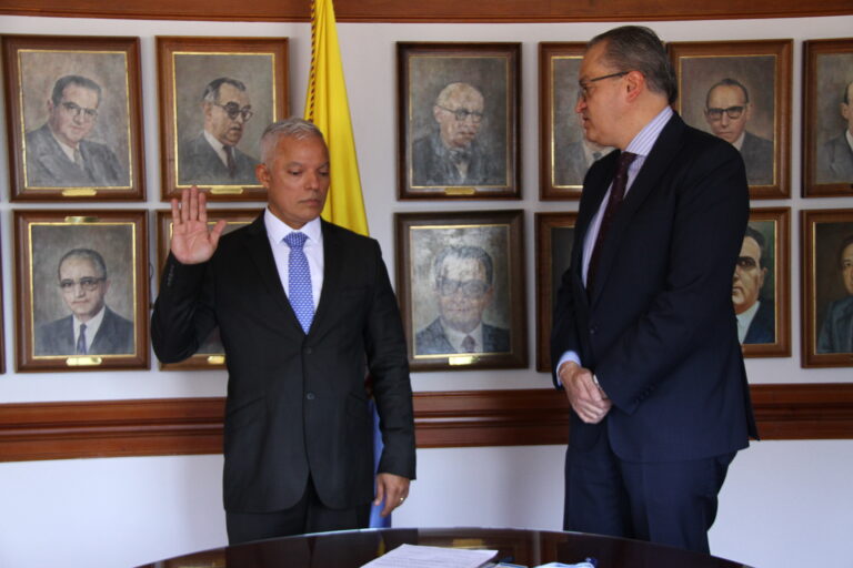 El Doctor Carlos Mario Molina Betancur es el nuevo director del Instituto de Estudios del Ministerio Público de la Procuraduría General de la Nación. Es Posdoctorado en Sociología Jurídica