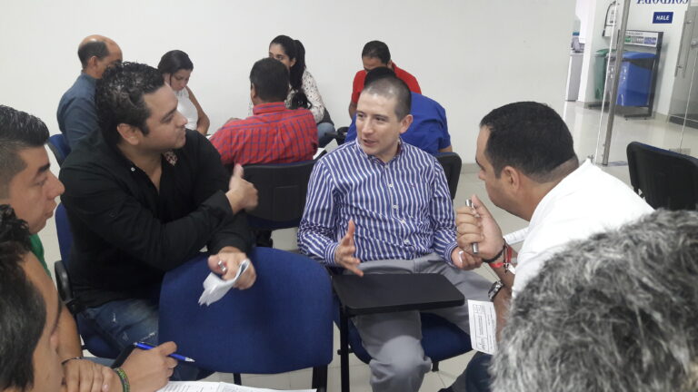 En distintos puntos de la geografía colombiana continúa el desarrollo exitoso del Programa de capacitación de personeros del Instituto de Estudios del Ministerio Público